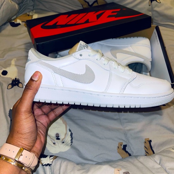 Air Jordan 1 LOW OG Neutral Grey *SIZE 10WOMEN *